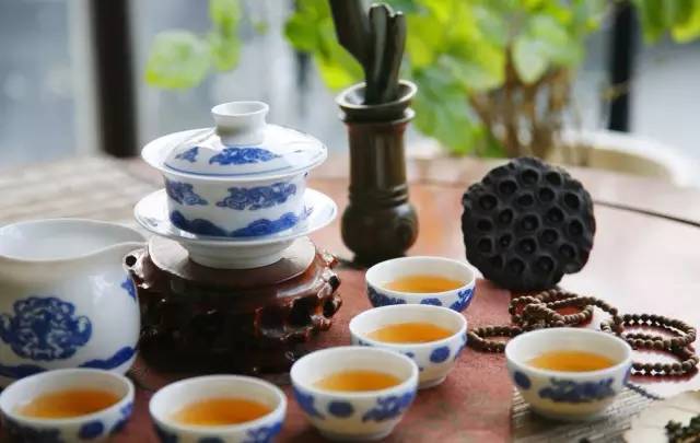 春节回家带给父母最好的礼物,春节给爸妈买什么礼物