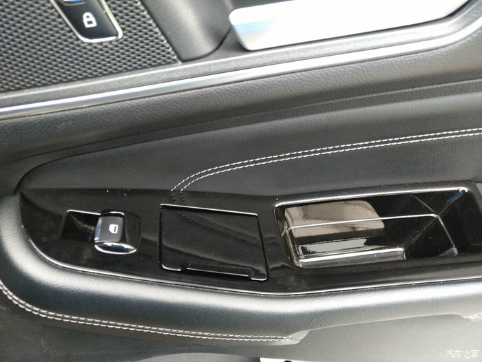 福特锐界2.0t四驱豪锐多少钱落地,锐界买二豪还是四豪