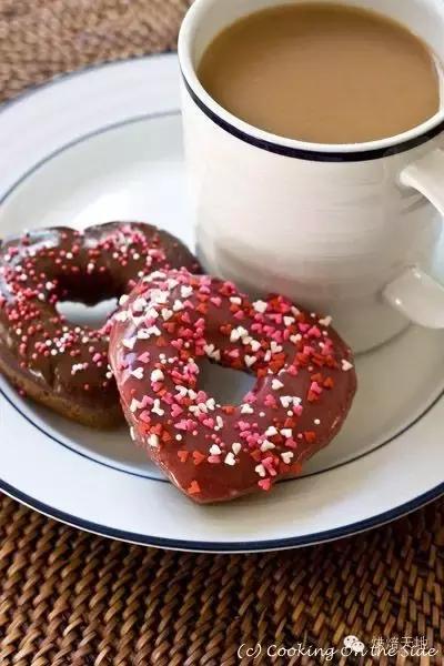 甜甜圈型食玩可以吃吗,甜甜圈形食玩能吃吗