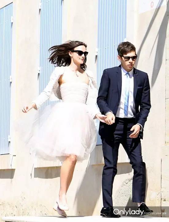 刘诗诗林心如美照,林心如和刘诗诗婚鞋