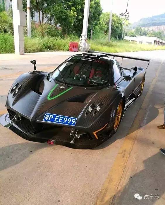 全球唯一上牌的帕加尼ZondaR惊现广东，价值4000万