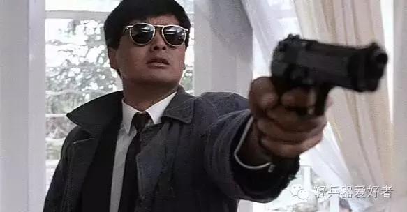 英雄本色系列中的各色轻武器,盘点英雄本色名场面