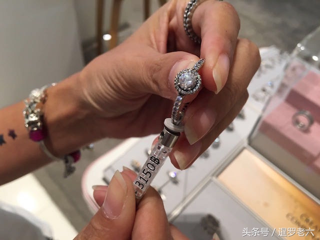 曼谷珠宝免税购物中心,泰国曼谷哪里商场买珠宝有保障