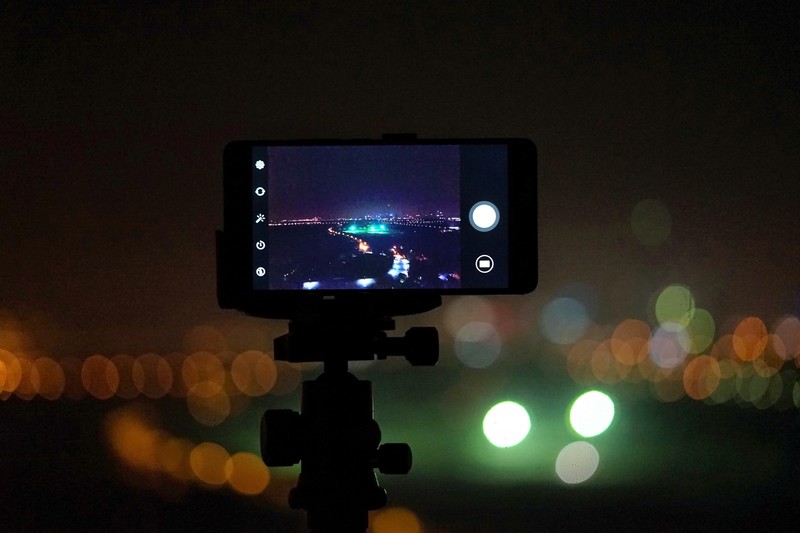 趁年轻尽情的玩,趁年轻多玩投影仪