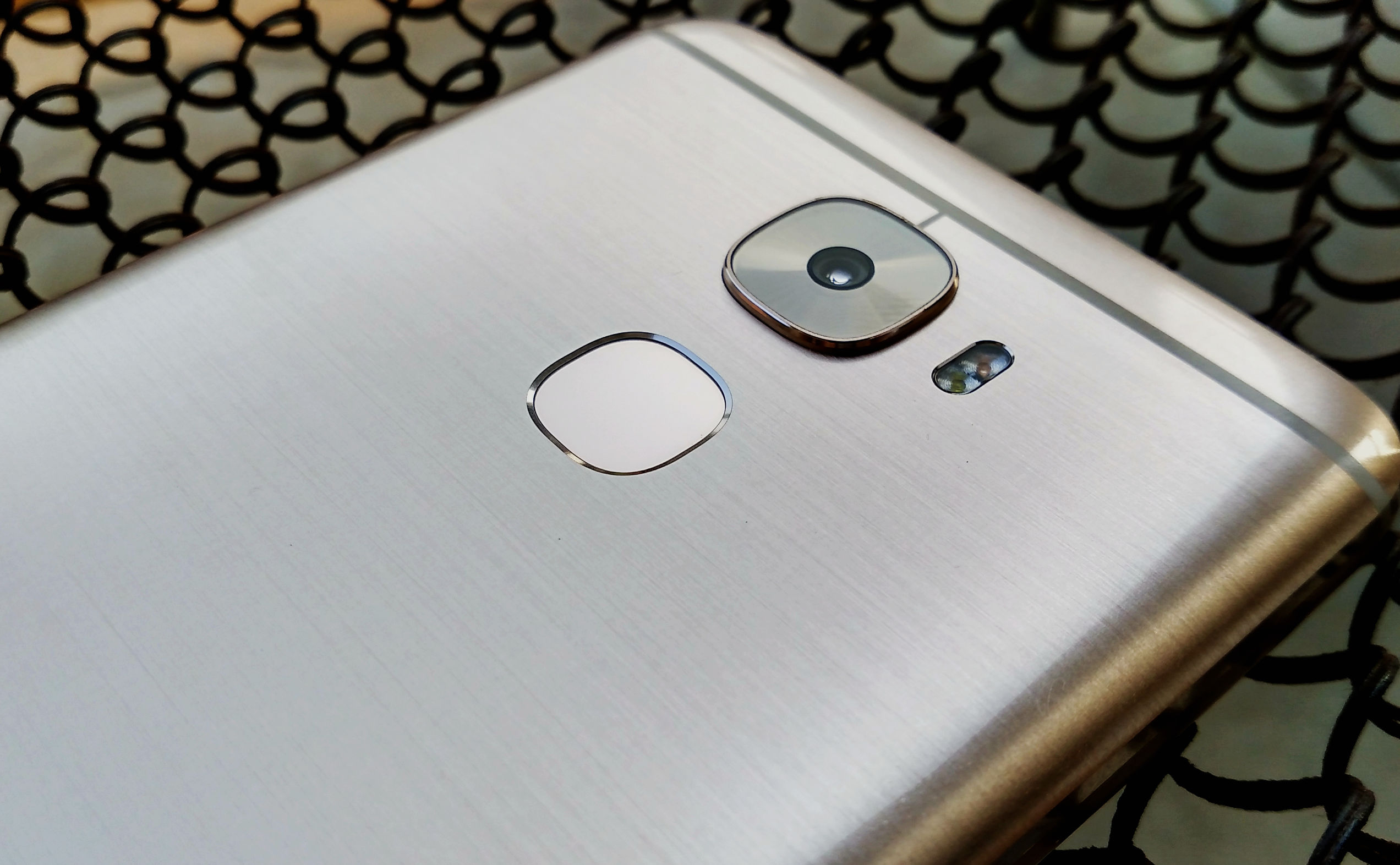 乐视pro3是什么时候发布的,乐视手机pro3参数配置详细