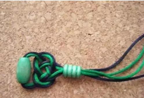 钥匙扣diy制作教程双串,麦穗结钥匙扣的编织步骤