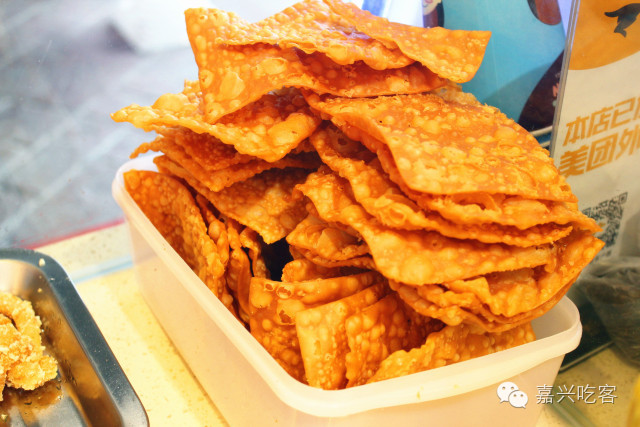 福利网红鸡蛋饼来江南摩尔啦!土豪版简约款自助随心配,你还坐得住?NO.405