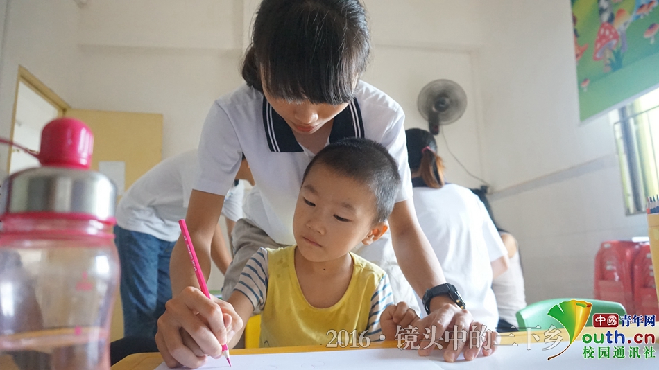 广东医科大学走进脑瘫儿童点滴记录“折翼天使”