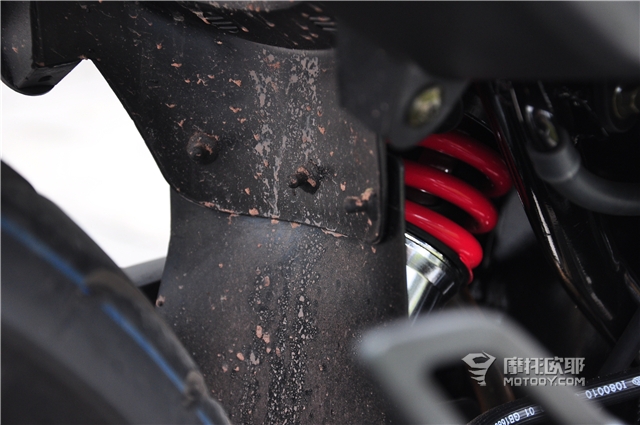 力帆kps150和kpt150区别,力帆kps150和春风150