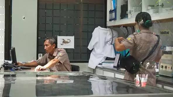 朋友圈发海边泳衣照好不好,朋友圈晒沙滩泳装