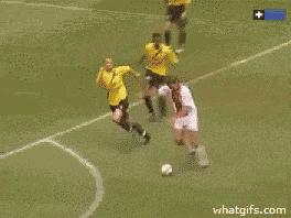 足球牛逼过人技巧50大集锦,最牛逼的足球视频