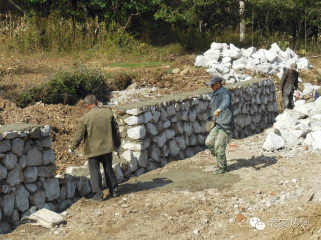 鞍匠黑沟门，美的不成样子