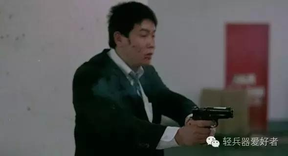 英雄本色系列中的各色轻武器,盘点英雄本色名场面