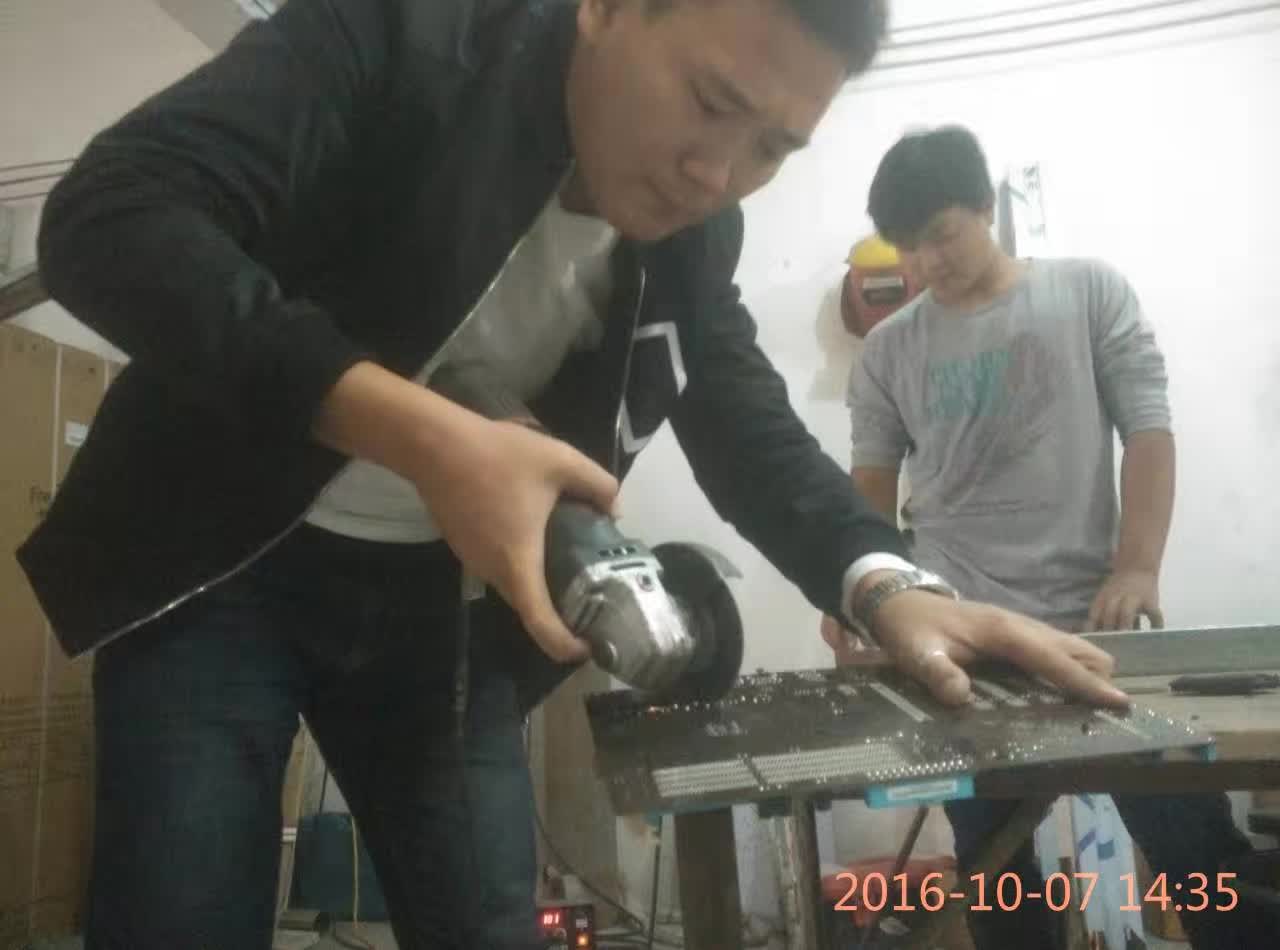 电脑主板做成桌子教程