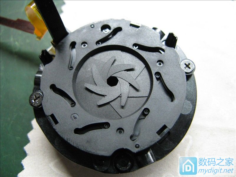 佳能55-250stm更换光圈排线,佳能75-300拆修