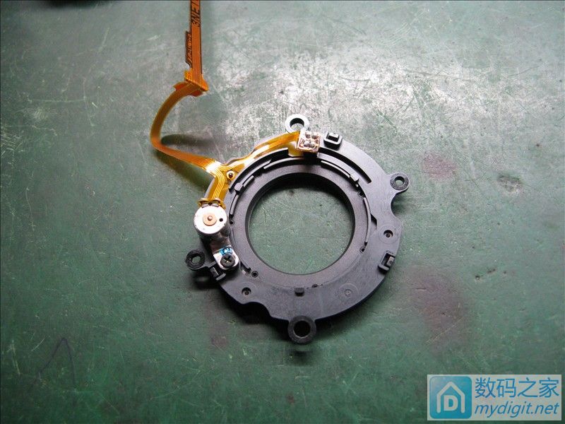 佳能55-250stm更换光圈排线,佳能75-300拆修