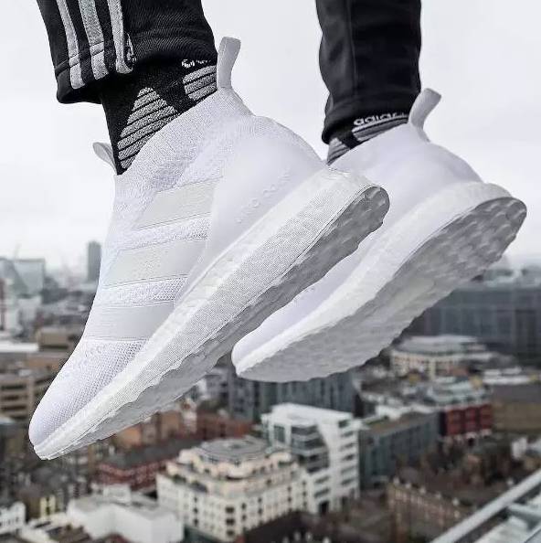 750预售价破万心很累！全黑ub只要1k5，你为它省的钱还留着吗？