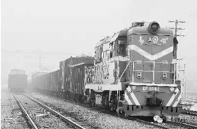 南铁东风,东风内燃机车长度