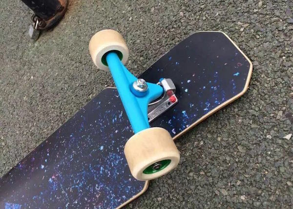稳定性比较好的滑板,炫酷实用性高的滑板