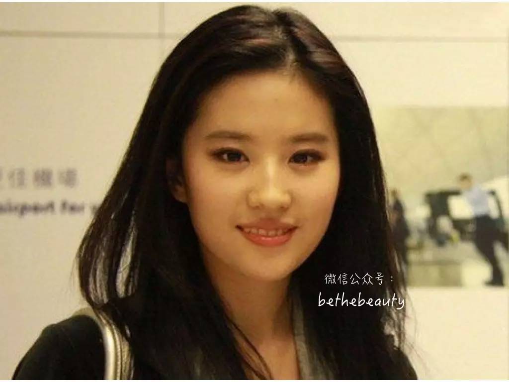 为什么画完眼妆看起来很凶,看起来眼睛有神但是不凶的眼妆