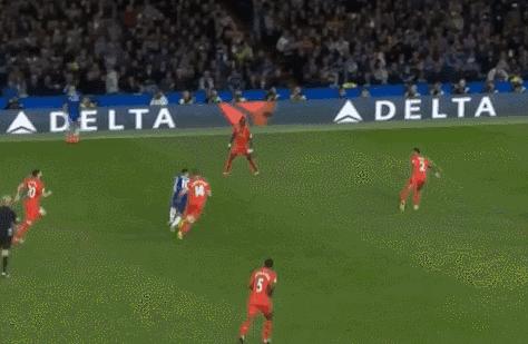 笑谈英超曼城,英超联赛技战术