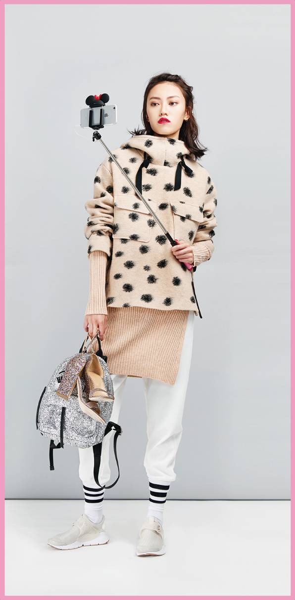 昨晚,我把初中时最爱的袜套翻了出来!