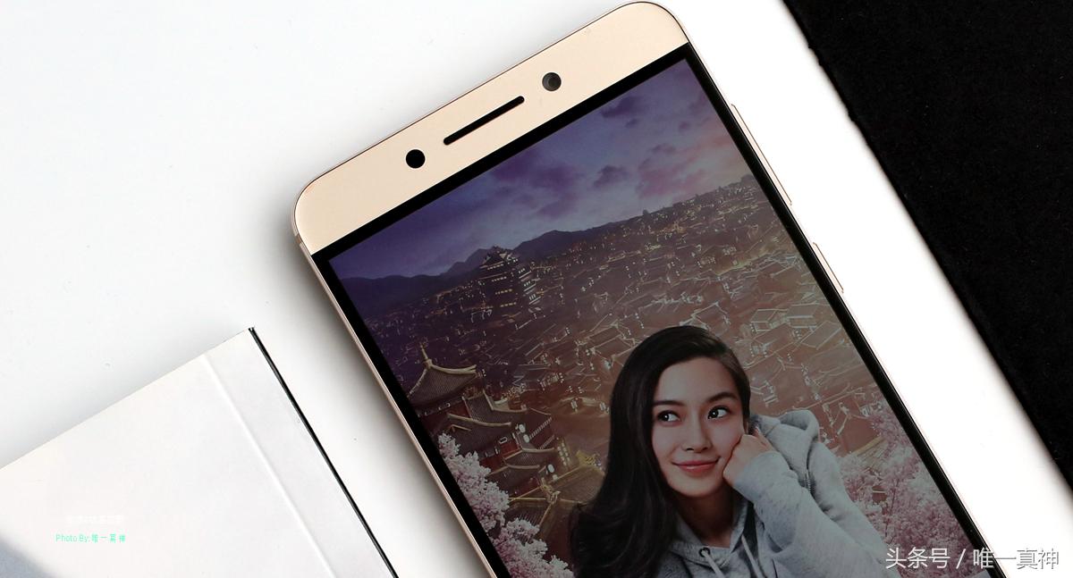 乐视Pro3上手，不愧跑分体验都是第一名，王者荣耀流畅不发热