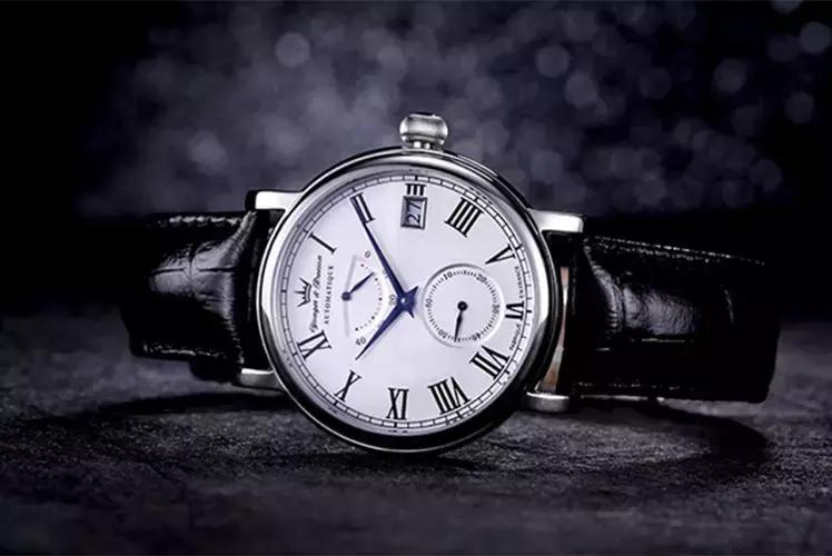 潜水表钢带还是橡胶表带,3000-5000元手表推荐瑞士腕表