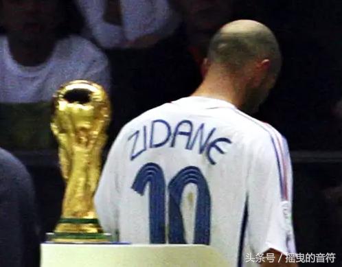 六分钟带你领略足球的魅力,关于足球的小故事简短