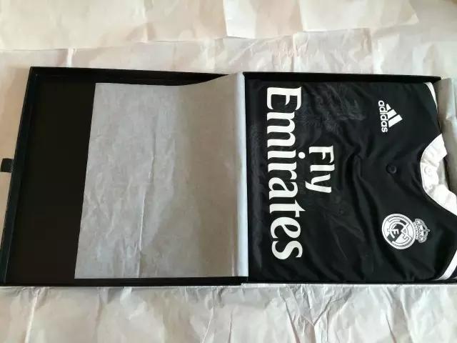 14-15赛季皇马黑龙球衣,皇马黑龙球衣球员版和球迷版区别