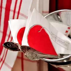 活动送什么礼品吸引顾客,礼品促销怎么吸引顾客