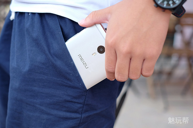 魅蓝max手机详细参数,魅蓝max边框拆解