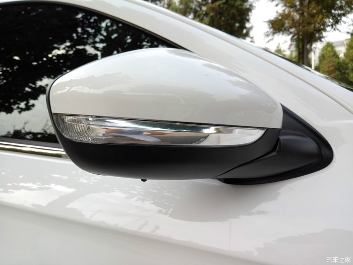 新款标致301幸福版,标致301旅行