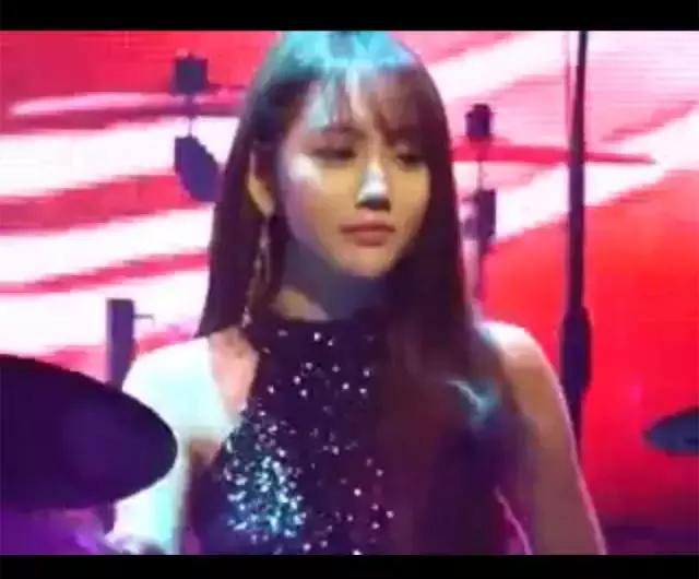 中国最漂亮女鼓手雅妍,最美鼓手雅妍打鼓