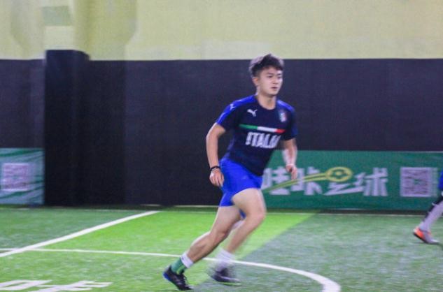 为什么三十多岁就不能踢足球了,中国人不适合踢足球的原因解析