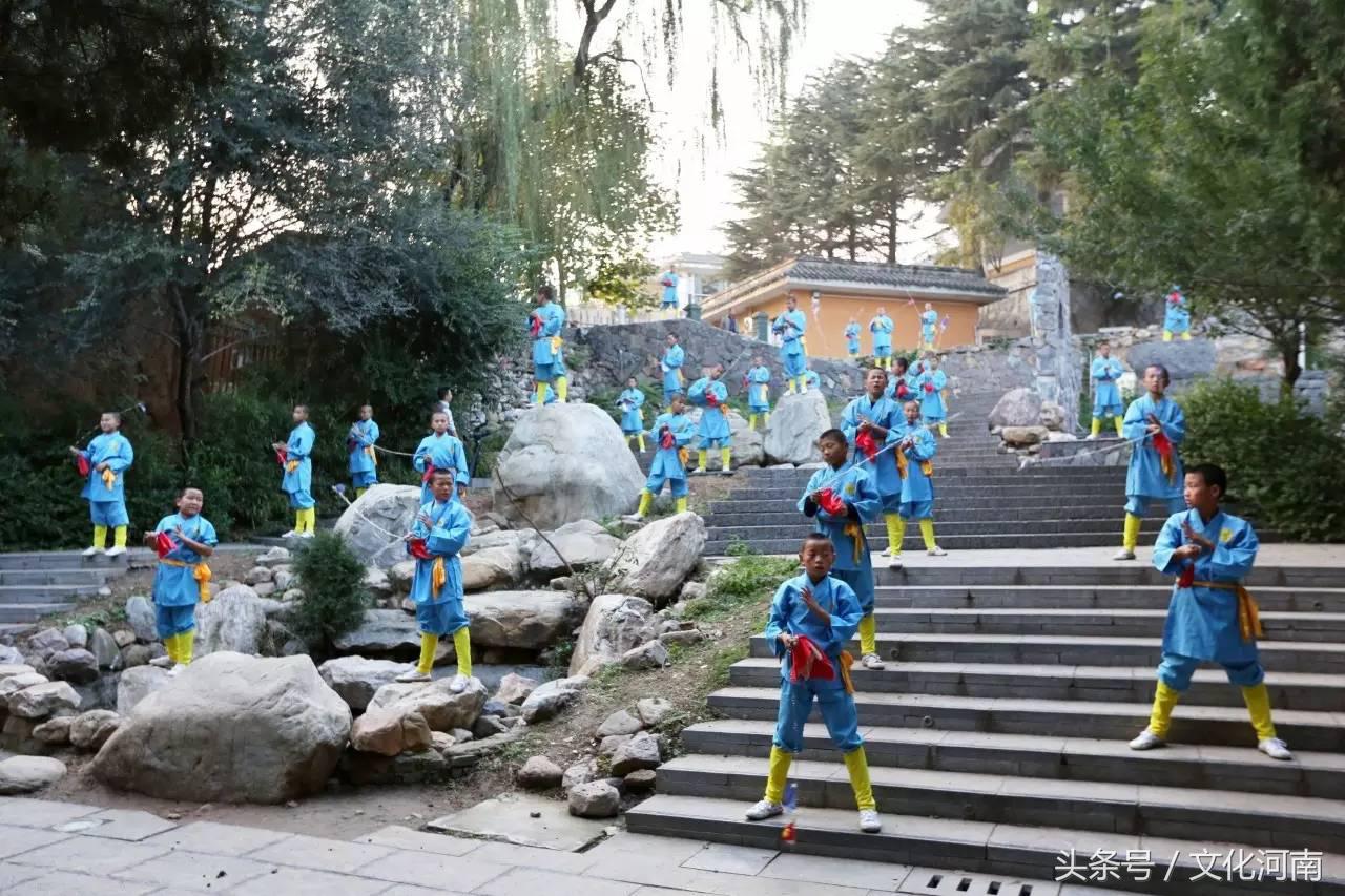 少林18铜人武术表演,禅武合一少林功夫