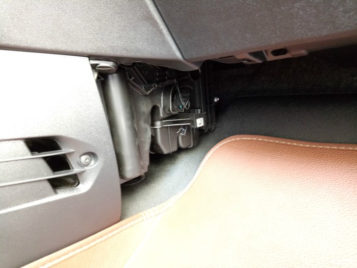 新款标致301幸福版,标致301旅行