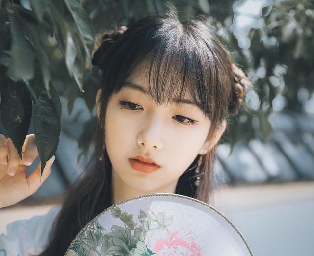 小说：妹妹从三年前开始给姐姐放血治病，导致自己都没长过个子