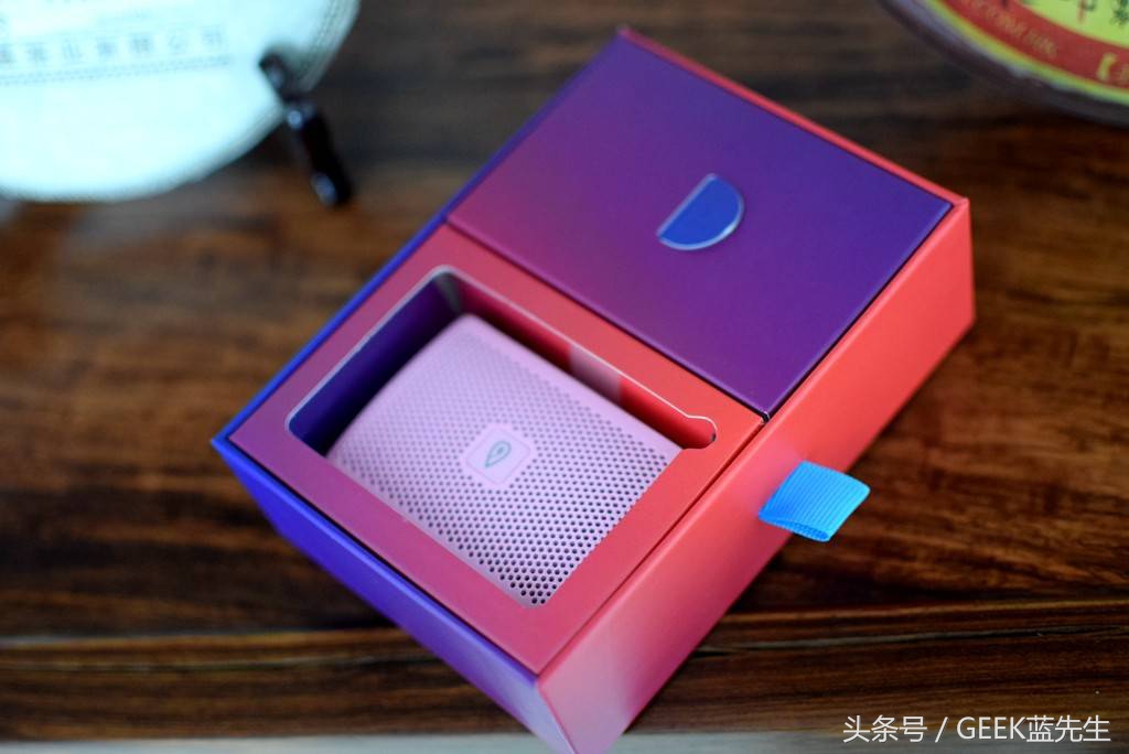 小度doss智能随身版,doss小度智能随身版