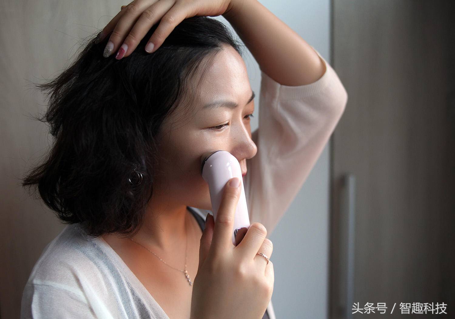 须眉射频仪美颜仪,须眉射频抗皱美颜仪