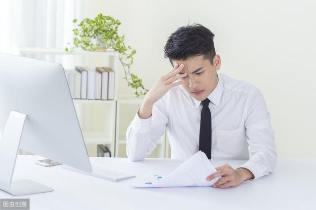 小说：人有逆鳞，不可碰！穷小子硬刚白少，救下被强迫脱衣的女人