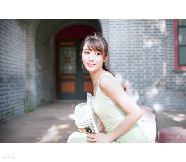 女孩因父亲欠债被抵债的小说,父亲借高利贷小说