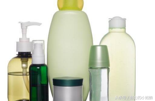 头上为什么会有螨虫?阿婆用一勺盐祛螨,千万螨虫落荒而逃