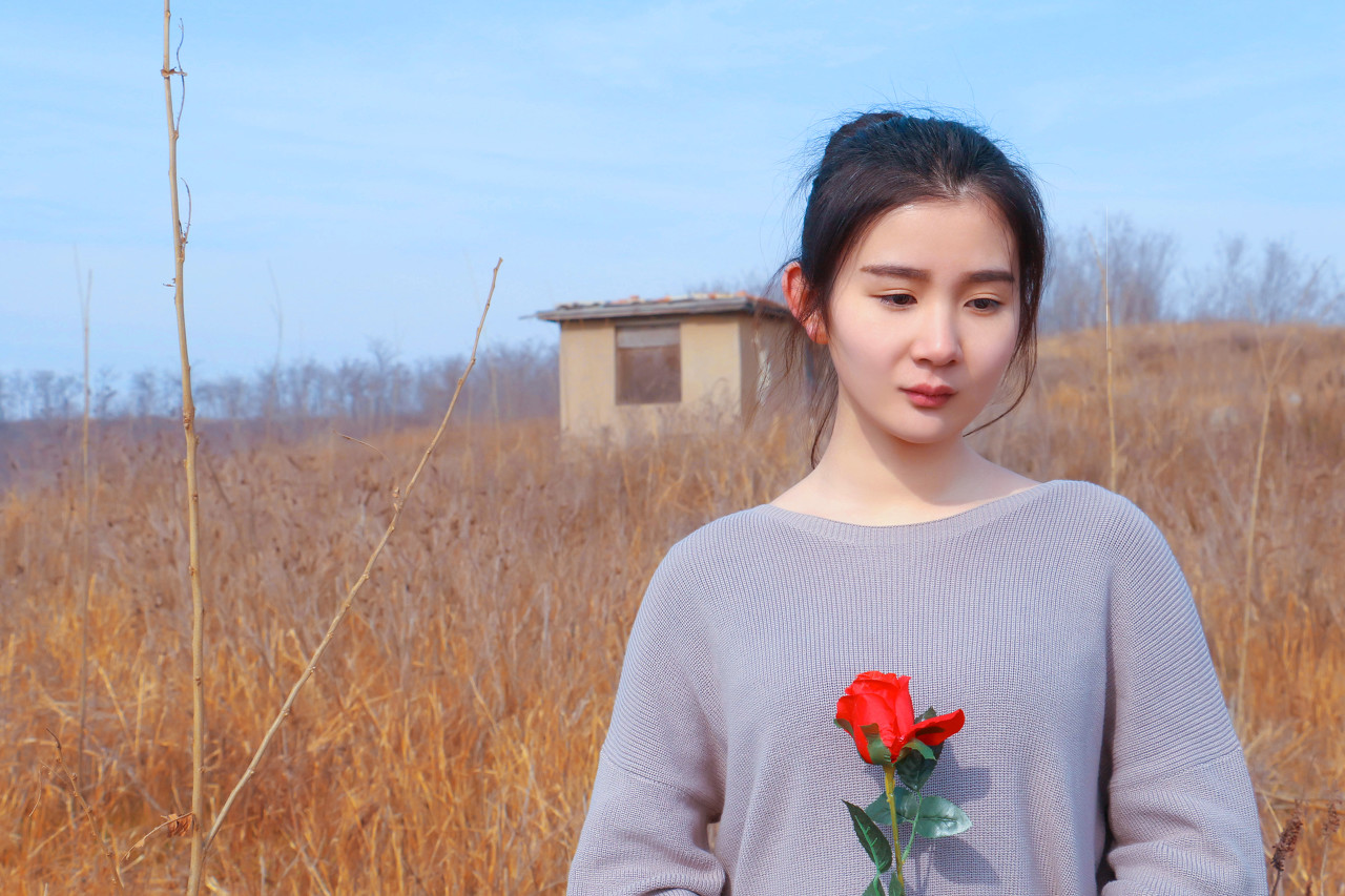 为还债嫁给霸道总裁的小说,因为帮助家里而嫁给总裁的小说