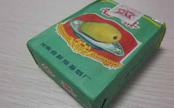七八十年代怀旧香烟,10年前的老经典香烟
