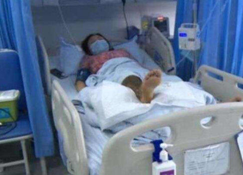 渭南21岁女孩被银环蛇咬死,陕西银环蛇咬伤21岁女子