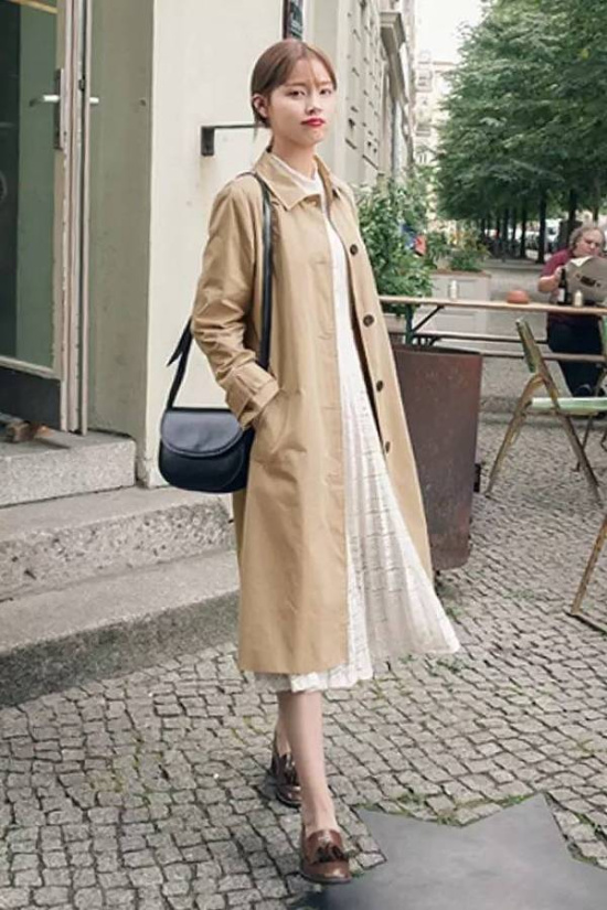 12-15岁高档女大童风衣内搭连衣裙,风衣里边应穿什么内搭卡其色