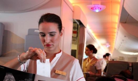 迪拜航空的空姐怎么样,迪拜空姐的选拔有多严格