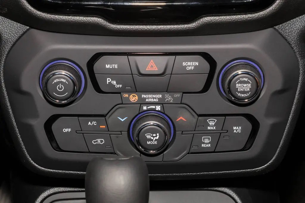 广汽菲克jeep自由侠最低价位,广汽菲克jeep自由侠2019款