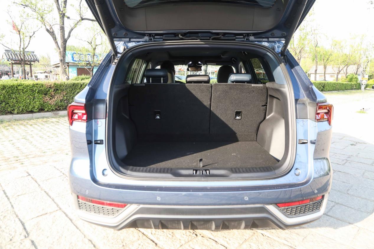 16万以内落地的福特suv,深度试驾福特领睿